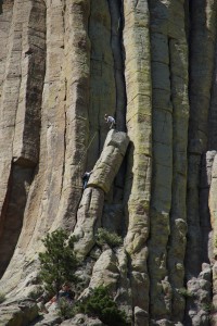 Modige klatrer på Devils Tower