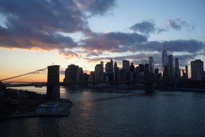 Solnedgang over Brooklyn Bridge